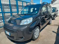 Usata Peugeot Bipper Style 75 CV (55 kW) 2014 Nero Monovolume