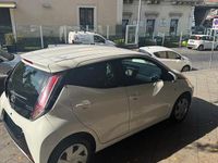 Usata Toyota Aygo X-play 69 CV (50 kW) 2015 Bianco Utilitaria