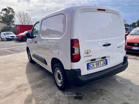 Usata Toyota Proace 102 CV (75 kW) 2021 Bianco Monovolume