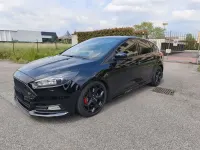 Usata Ford Focus ST 185 CV (136 kW) 2017 Berlina