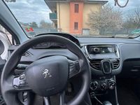 Usata Peugeot 208 Allure 68 CV (50 kW) 2014 Bianco Utilitaria
