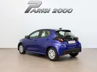 Nuova Toyota Yaris Hybrid Active 92 CV (67 kW) 2026 Blu Berlina