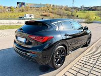 Usata Infiniti Q30 Business Executive 109 CV (80 kW) 2017 Nero SUV