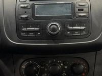 Usata Dacia Sandero Lauréate 75 CV (55 kW) 2015 Bianco Berlina