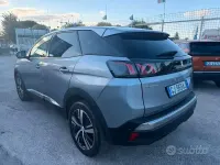 Usata Peugeot 3008 Allure 131 CV (96 kW) 2022 Grigio SUV