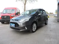 Usata Ford B-MAX Titanium 87 CV (63 kW) 2017 Gray Monovolume