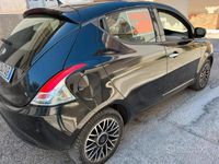 Usata Lancia Ypsilon 95 CV (69 kW) 2015 Utilitaria