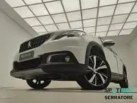 Usata Peugeot 2008 Allure 100 CV (73 kW) 2018 Bianco SUV
