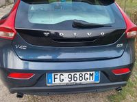 Usata Volvo V40 Ocean Race 150 CV (110 kW) 2016 Blu Berlina