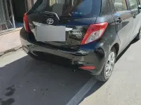 Usata Toyota Yaris 69 CV (50 kW) 2012 Nero Utilitaria