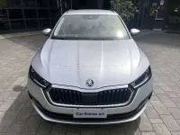 Usata Skoda Octavia Executive 150 CV (110 kW) 2022 Grigio Station wagon
