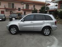 Second-hand Toyota RAV4 116 CP (85 kW) 2002 Maro SUV