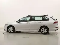 Usata VW Golf VIII Life 116 CV (85 kW) 2021 Argento Station wagon