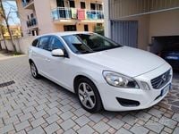 Usata Volvo V60 115 CV (84 kW) 2012 Bianco Station wagon