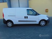 Usata Fiat Doblò 105 CV (77 kW) 2021 Bianco Monovolume