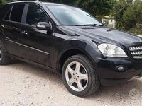 Usata Mercedes ML320 224 CV (164 kW) 2006 Nero SUV