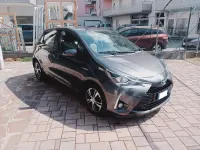 Usata Toyota Yaris Hybrid Business Edition 73 CV (53 kW) 2018 Antracite met Berlina