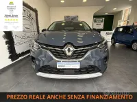 Usata Renault Captur Techno 145 CV (106 kW) 2023 Grigio SUV