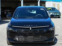 Nuova Lancia Ypsilon 101 CV (74 kW) 2026 Nero Utilitaria