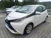 Brugt Toyota Aygo X-play 69 HK (50 kW) 2016 Hvid Hatchback