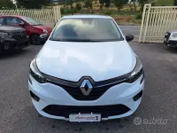 Usata Renault Clio V Equilibre 101 CV (74 kW) 2023 Bianco Berlina