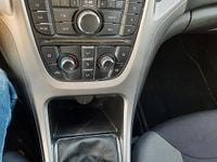 Usata Opel Astra 100 CV (73 kW) 2010 Nero Berlina