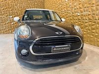 Usata Mini Cooper D 115 CV (84 kW) 2015 Nero Utilitaria
