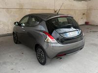 Usata Lancia Ypsilon 95 CV (69 kW) 2017 Nero Utilitaria