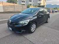 Usata Renault Clio V 101 CV (74 kW) 2021 Nero Berlina