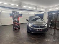 Usata Peugeot 3008 Business-Line 131 CV (96 kW) 2019 Verde SUV