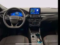 Usata Ford Kuga 120 CV (88 kW) 2023 Nero SUV