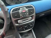 Usata Lancia Ypsilon 60 CV (44 kW) 2001 Argento Utilitaria