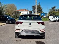 Usata VW T-Roc Life 110 CV (80 kW) 2022 Ascot grey pastello SUV