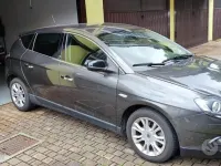 Usata Lancia Delta 120 CV (88 kW) 2012 Grigio Utilitaria