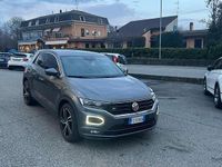 Usata VW T-Roc R-line 116 CV (85 kW) 2020 Grigio SUV