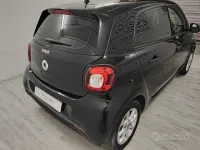 Usata Smart ForFour Prime 71 CV (52 kW) 2018 Nero Utilitaria