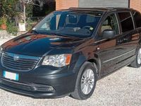 Usata Lancia Voyager Platinum 163 CV (119 kW) 2012 Nero Monovolume