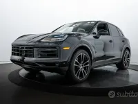 Nuova Porsche Cayenne 353 CV (259 kW) 2026 Nero SUV