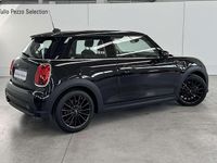 Usata Mini ONE Classic 102 CV (75 kW) 2022 Midnight black metal Utilitaria