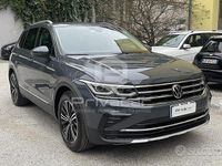 Usata VW Tiguan R-line 150 CV (110 kW) 2022 Grigio SUV