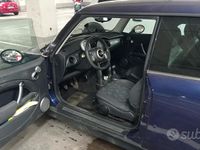Begagnad Mini ONE 90 HK (66 kW) 2005 Blå Halvkombi