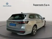Usata VW Passat Business 204 CV (150 kW) 2024 Grigio Station wagon