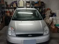 Usata Ford Fiesta 75 CV (55 kW) 2005 Marrone Utilitaria