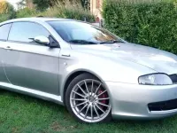 Usata Alfa Romeo GT Distinctive 150 CV (110 kW) 2006 Argento Coupé