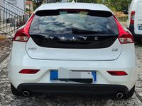 Occasion Volvo V40 120 ch (88 kW) 2018 Blanc Break