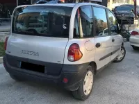 Usata Fiat Multipla 110 CV (80 kW) 2001 Grigio Monovolume