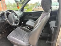Usata Citroën Saxo 60 CV (44 kW) 2001 Grigio Utilitaria