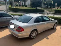 Usata Mercedes E320 Avantgarde 224 CV (164 kW) 2006 Argento Berlina