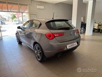 Usata Alfa Romeo Giulietta Super 120 CV (88 kW) 2017 Grigio Utilitaria