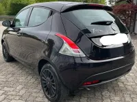 Usata Lancia Ypsilon 69 CV (50 kW) 2013 Nero Utilitaria
